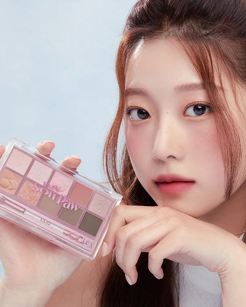 CLIO Pro Eye Palette: Koshort in Seoul Edition #Lazy Soft Paw