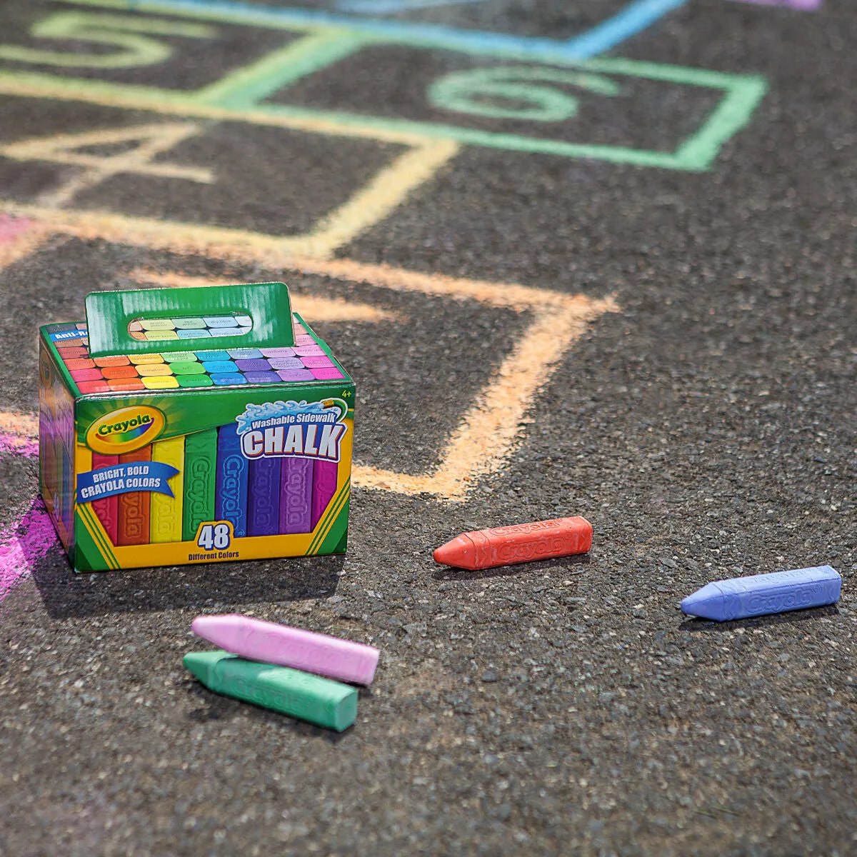 Crayola 48 Washable Sidewalk Coloured Chalk