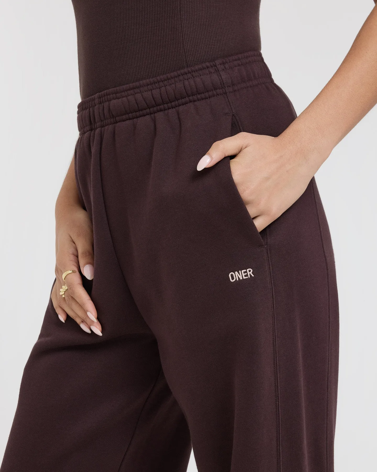 Foundations Straight Leg Joggers | Plum Brown