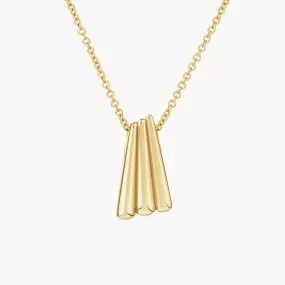 Ribbed Fan Pendant Necklace in Gold